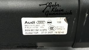 Gebruikte Hondenrek Audi A4 Prijs € 95,00 Margeregeling aangeboden door Gebr.Klein Gunnewiek Ho.BV