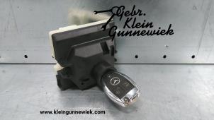 Gebruikte Kontaktslot + Sleutel Mercedes C-Klasse Prijs € 195,00 Margeregeling aangeboden door Gebr.Klein Gunnewiek Ho.BV