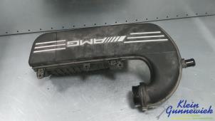 Gebruikte Luchtfilterhuis Mercedes C-Klasse Prijs € 125,00 Margeregeling aangeboden door Klein Gunnewiek Autodemontage & Motorentechniek