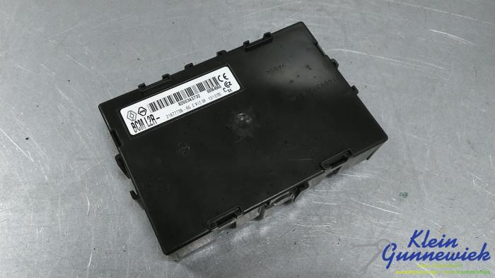 Gebruikte Computer Body Control Renault Clio Prijs € 38,00 Margeregeling aangeboden door Klein Gunnewiek Autodemontage & Motorentechniek