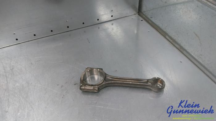 Gebruikte Drijfstang Opel Corsa Prijs € 64,00 Margeregeling aangeboden door Klein Gunnewiek Autodemontage & Motorentechniek