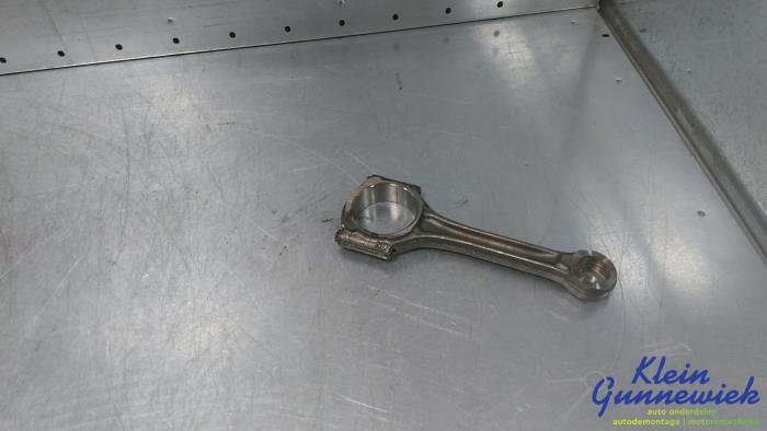 Gebruikte Drijfstang Opel Corsa Prijs € 64,00 Margeregeling aangeboden door Klein Gunnewiek Autodemontage & Motorentechniek