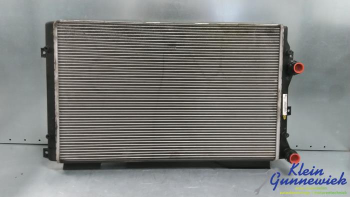 Gebruikte Radiateur Volkswagen Scirocco Prijs € 40,00 Margeregeling aangeboden door Klein Gunnewiek Autodemontage & Motorentechniek