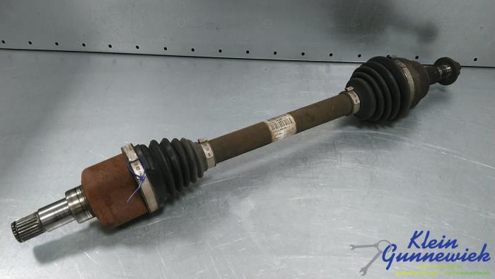 Gebruikte Steekas links-voor Ford Focus Prijs € 57,00 Margeregeling aangeboden door Klein Gunnewiek Autodemontage & Motorentechniek