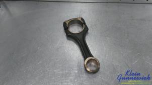 Gebruikte Drijfstang Mercedes C-Klasse Prijs € 75,00 Margeregeling aangeboden door Klein Gunnewiek Autodemontage & Motorentechniek