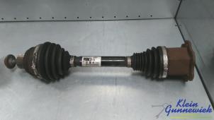 Gebruikte Aandrijfas rechts-voor Audi A4 Prijs € 75,00 Margeregeling aangeboden door Klein Gunnewiek Autodemontage & Motorentechniek