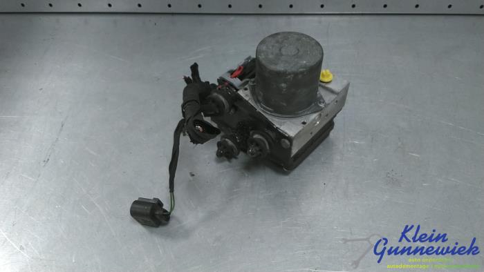 Gebruikte ABS Pomp Audi A4 Prijs € 54,00 Margeregeling aangeboden door Klein Gunnewiek Autodemontage & Motorentechniek