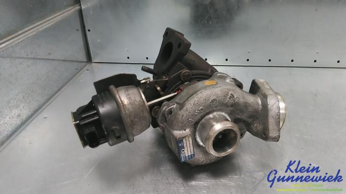Turbo van een Audi A4 2012