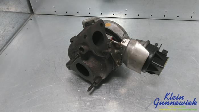 Turbo van een Audi A4 2012