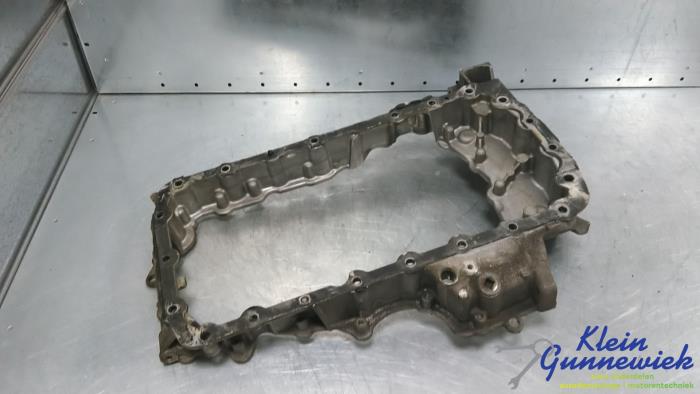 Carterpan van een Ford C-Max 2016