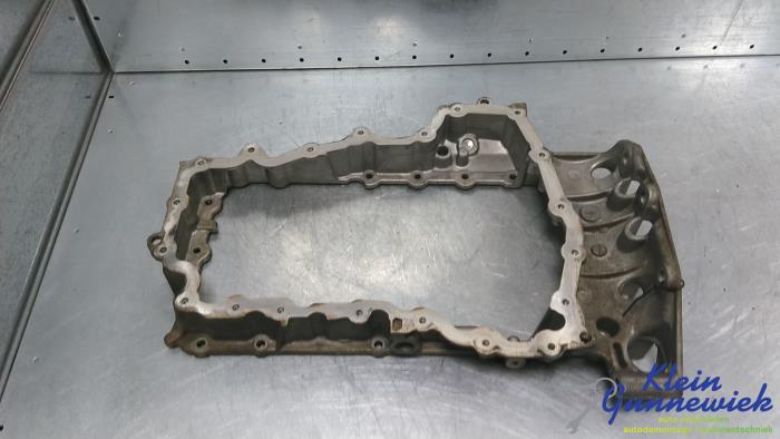 Carterpan van een Ford C-Max 2016