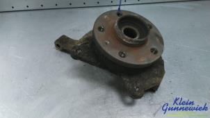 Gebruikte Fusee links-voor Renault Trafic Prijs € 40,00 Margeregeling aangeboden door Klein Gunnewiek Autodemontage & Motorentechniek