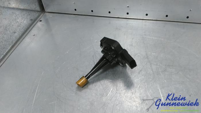 Gebruikte Oliepeil sensor Audi A5 Prijs € 19,00 Margeregeling aangeboden door Klein Gunnewiek Autodemontage & Motorentechniek