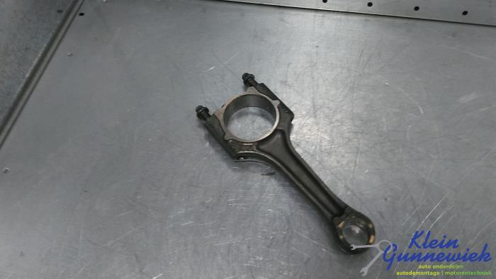 Gebruikte Drijfstang Volkswagen T-Roc Prijs € 89,00 Margeregeling aangeboden door Klein Gunnewiek Autodemontage & Motorentechniek