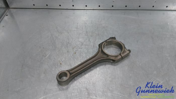 Gebruikte Drijfstang Audi A4 Prijs € 59,00 Margeregeling aangeboden door Klein Gunnewiek Autodemontage & Motorentechniek