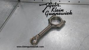 Gebruikte Drijfstang Renault Kadjar Prijs € 70,00 Margeregeling aangeboden door Gebr.Klein Gunnewiek Ho.BV