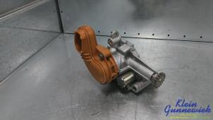 Gebruikte Oliepomp Renault Kadjar Prijs € 100,00 Margeregeling aangeboden door Klein Gunnewiek Autodemontage & Motorentechniek
