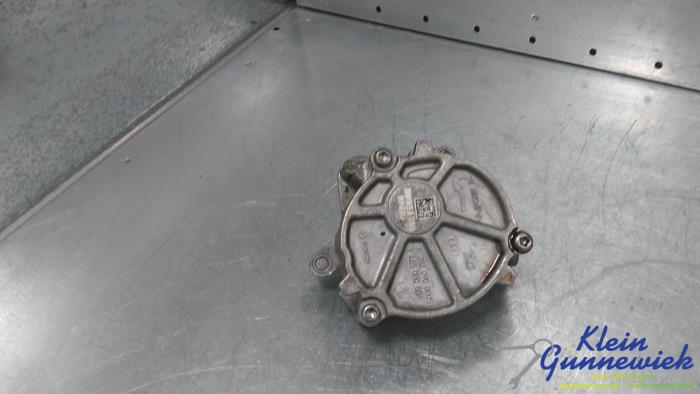 Gebruikte Vacuumpomp Rembekrachtiging Renault Kadjar Prijs € 31,00 Margeregeling aangeboden door Klein Gunnewiek Autodemontage & Motorentechniek