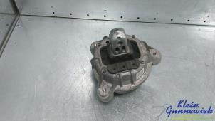 Gebruikte Motorsteun BMW 5-Serie Prijs € 45,00 Margeregeling aangeboden door Klein Gunnewiek Autodemontage & Motorentechniek