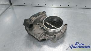 Gebruikte Gasklephuis BMW 5-Serie Prijs € 75,00 Margeregeling aangeboden door Klein Gunnewiek Autodemontage & Motorentechniek