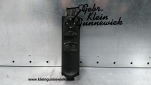 Gebruikte Combischakelaar ramen Mercedes Sprinter Prijs € 35,00 Margeregeling aangeboden door Gebr.Klein Gunnewiek Ho.BV