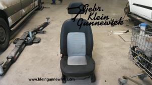Gebruikte Voorstoel links Hyundai I10 Prijs € 50,00 Margeregeling aangeboden door Gebr.Klein Gunnewiek Ho.BV