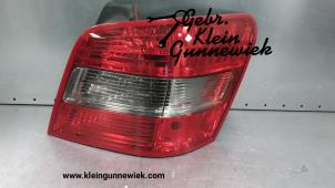 Gebruikte Achterlicht rechts Mercedes GLK-Klasse Prijs € 125,00 Margeregeling aangeboden door Gebr.Klein Gunnewiek Ho.BV