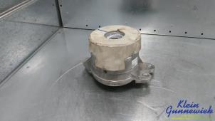 Gebruikte Motorsteun Mercedes EQC Prijs € 70,00 Margeregeling aangeboden door Klein Gunnewiek Autodemontage & Motorentechniek