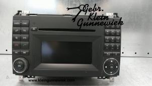 Gebruikte Radio CD Speler Mercedes Vito Prijs € 85,00 Margeregeling aangeboden door Gebr.Klein Gunnewiek Ho.BV