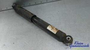 Gebruikte Schokdemper rechts-achter Mercedes Sprinter Prijs € 45,00 Margeregeling aangeboden door Klein Gunnewiek Autodemontage & Motorentechniek