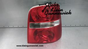 Gebruikte Achterlicht rechts Volkswagen Touran Prijs € 35,00 Margeregeling aangeboden door Gebr.Klein Gunnewiek Ho.BV