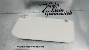 Gebruikte Zonneklep set Volkswagen Crafter Prijs € 20,00 Margeregeling aangeboden door Gebr.Klein Gunnewiek Ho.BV