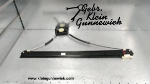 Gebruikte Ruitmechaniek 2Deurs rechts-voor Volkswagen Crafter Prijs € 45,00 Margeregeling aangeboden door Gebr.Klein Gunnewiek Ho.BV
