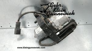 Gebruikte Vacuumpomp Rembekrachtiging BMW X3 Prijs € 165,00 Margeregeling aangeboden door Gebr.Klein Gunnewiek Ho.BV