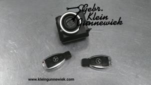 Gebruikte Kontaktslot + Sleutel Mercedes GLK-Klasse Prijs € 125,00 Margeregeling aangeboden door Gebr.Klein Gunnewiek Ho.BV