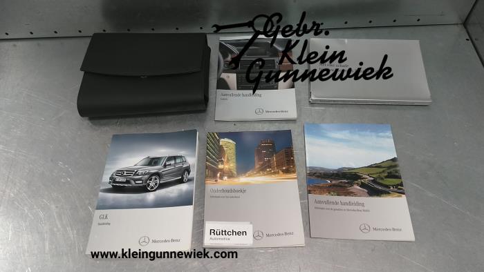Instructie Boekje van een Mercedes GLK-Klasse 2011