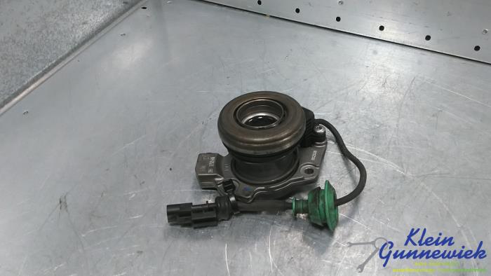 Gebruikte Druklager Opel Corsa Prijs € 159,00 Margeregeling aangeboden door Klein Gunnewiek Autodemontage & Motorentechniek