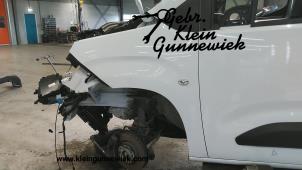 Gebruikte Scherm links-voor Peugeot Partner Prijs € 225,00 Margeregeling aangeboden door Gebr.Klein Gunnewiek Ho.BV
