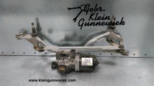 Gebruikte Ruitenwissermotor voor Renault Clio Prijs € 125,00 Margeregeling aangeboden door Gebr.Klein Gunnewiek Ho.BV