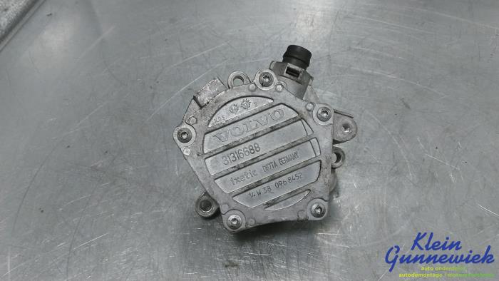 Gebruikte Vacuumpomp (Diesel) Volvo V40 Prijs € 35,00 Margeregeling aangeboden door Klein Gunnewiek Autodemontage & Motorentechniek