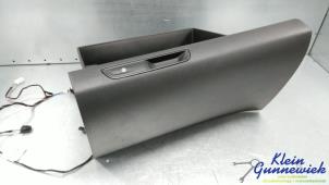 Gebruikte Handschoenenkastje Renault Grand Scenic Prijs € 125,00 Margeregeling aangeboden door Klein Gunnewiek Autodemontage & Motorentechniek