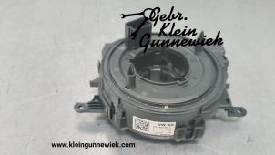 Gebruikte Airbag Klokveer Volkswagen T-Roc Prijs € 80,00 Margeregeling aangeboden door Gebr.Klein Gunnewiek Ho.BV
