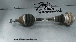 Gebruikte Homokineetas links-voor Volkswagen T-Roc Prijs € 125,00 Margeregeling aangeboden door Gebr.Klein Gunnewiek Ho.BV
