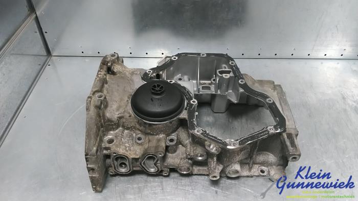 Gebruikte Carterpan Renault Megane Prijs € 33,00 Margeregeling aangeboden door Klein Gunnewiek Autodemontage & Motorentechniek
