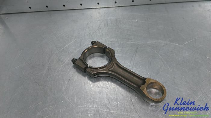 Gebruikte Drijfstang BMW 1-Serie Prijs € 79,00 Margeregeling aangeboden door Klein Gunnewiek Autodemontage & Motorentechniek