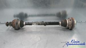 Gebruikte Steekas links-achter Audi S8 Prijs € 31,00 Margeregeling aangeboden door Klein Gunnewiek Autodemontage & Motorentechniek