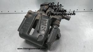 Gebruikte Remklauw (Tang) links-achter Audi A8 Prijs € 195,00 Margeregeling aangeboden door Gebr.Klein Gunnewiek Ho.BV