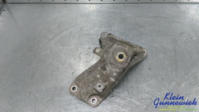 Gebruikte Motorrubber Audi A8 Prijs € 30,00 Margeregeling aangeboden door Klein Gunnewiek Autodemontage & Motorentechniek