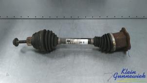 Gebruikte Steekas links-voor Audi A4 Prijs € 75,00 Margeregeling aangeboden door Klein Gunnewiek Autodemontage & Motorentechniek