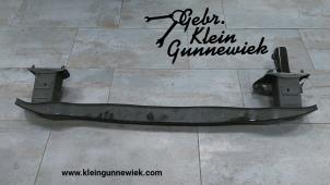 Gebruikte Bumperframe achter Mercedes E-Klasse Prijs € 70,00 Margeregeling aangeboden door Klein Gunnewiek Autodemontage & Motorentechniek